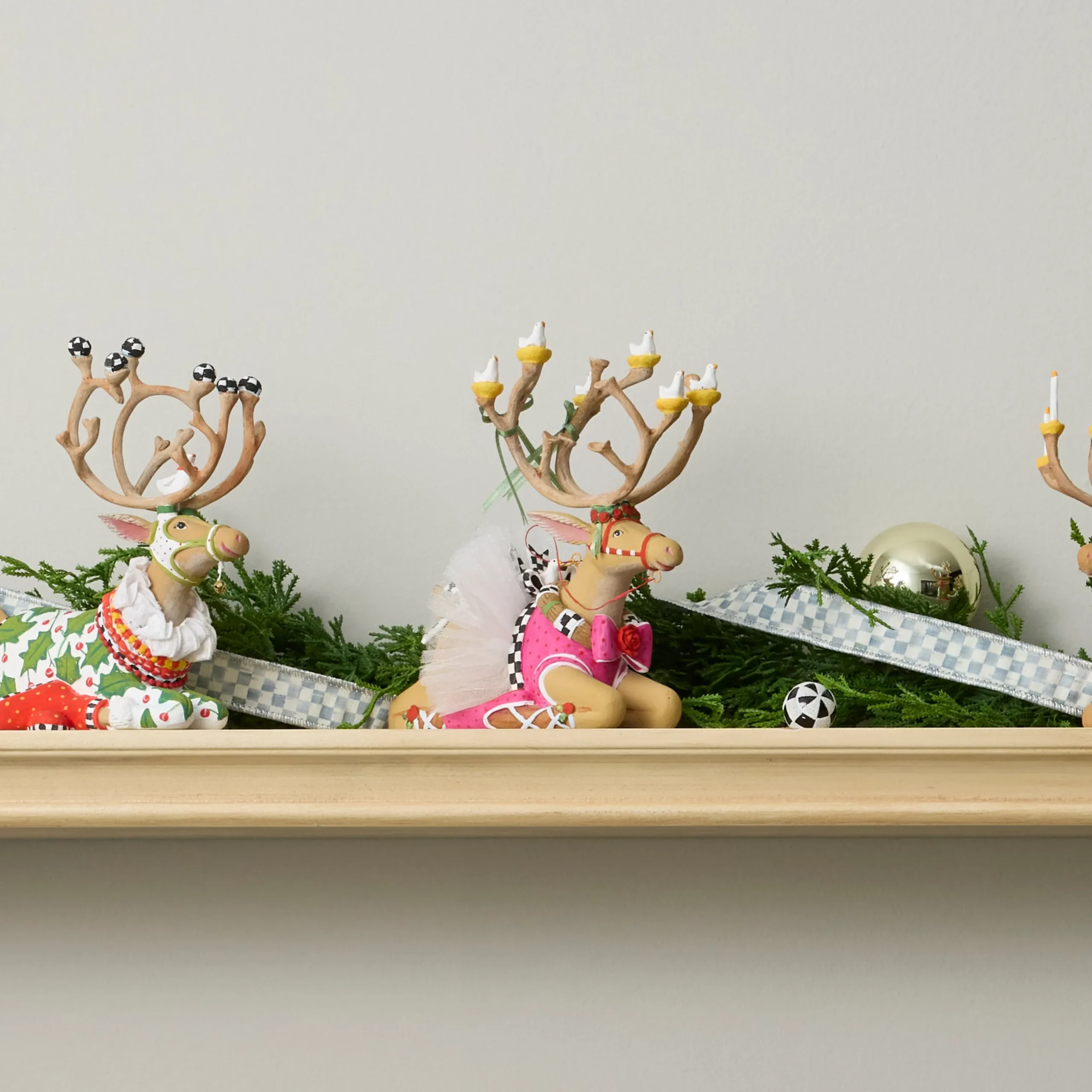 Patience Brewster Dash Away Sitting Dancer Reindeer Figure