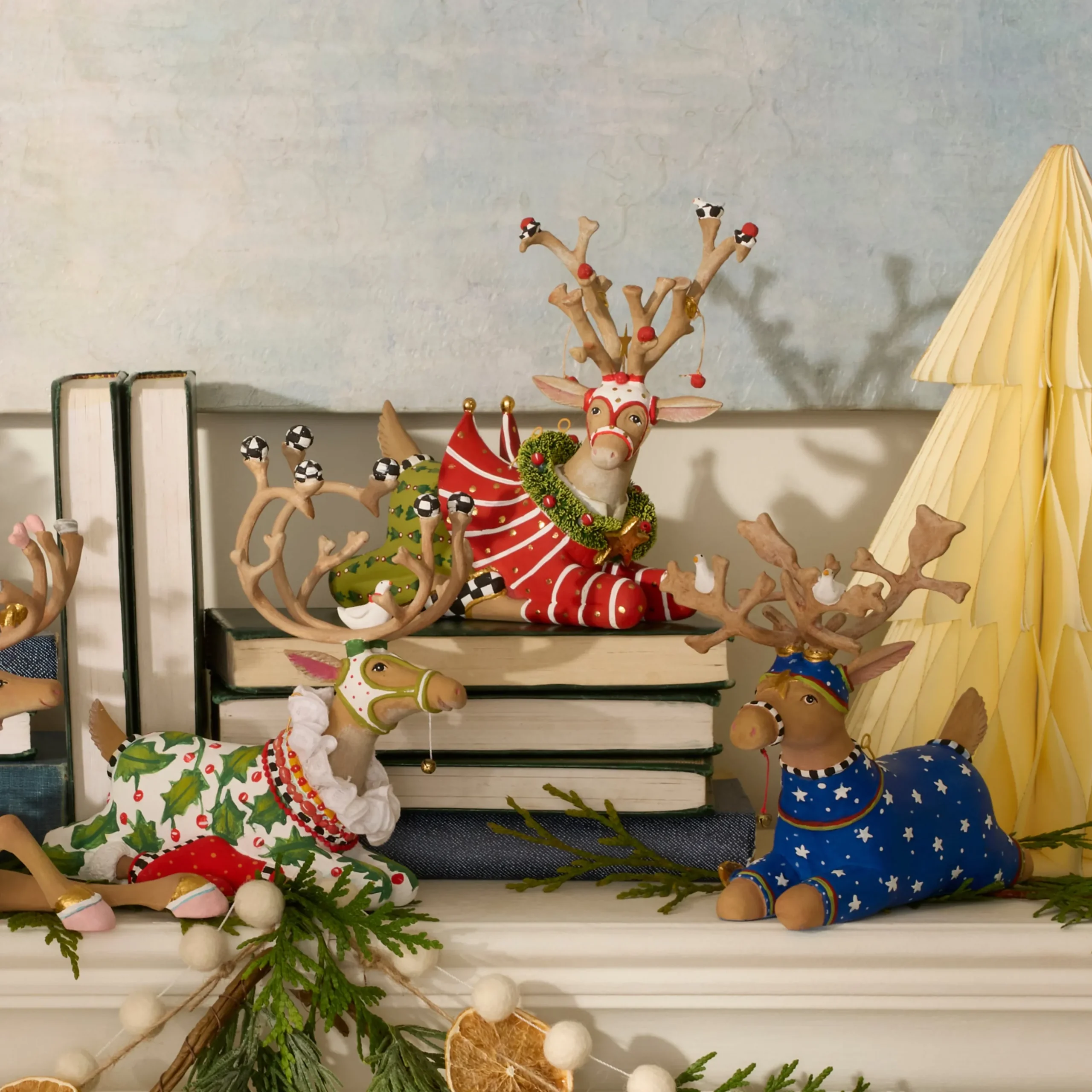 Patience Brewster Dash Away Sitting Prancer Reindeer Figure