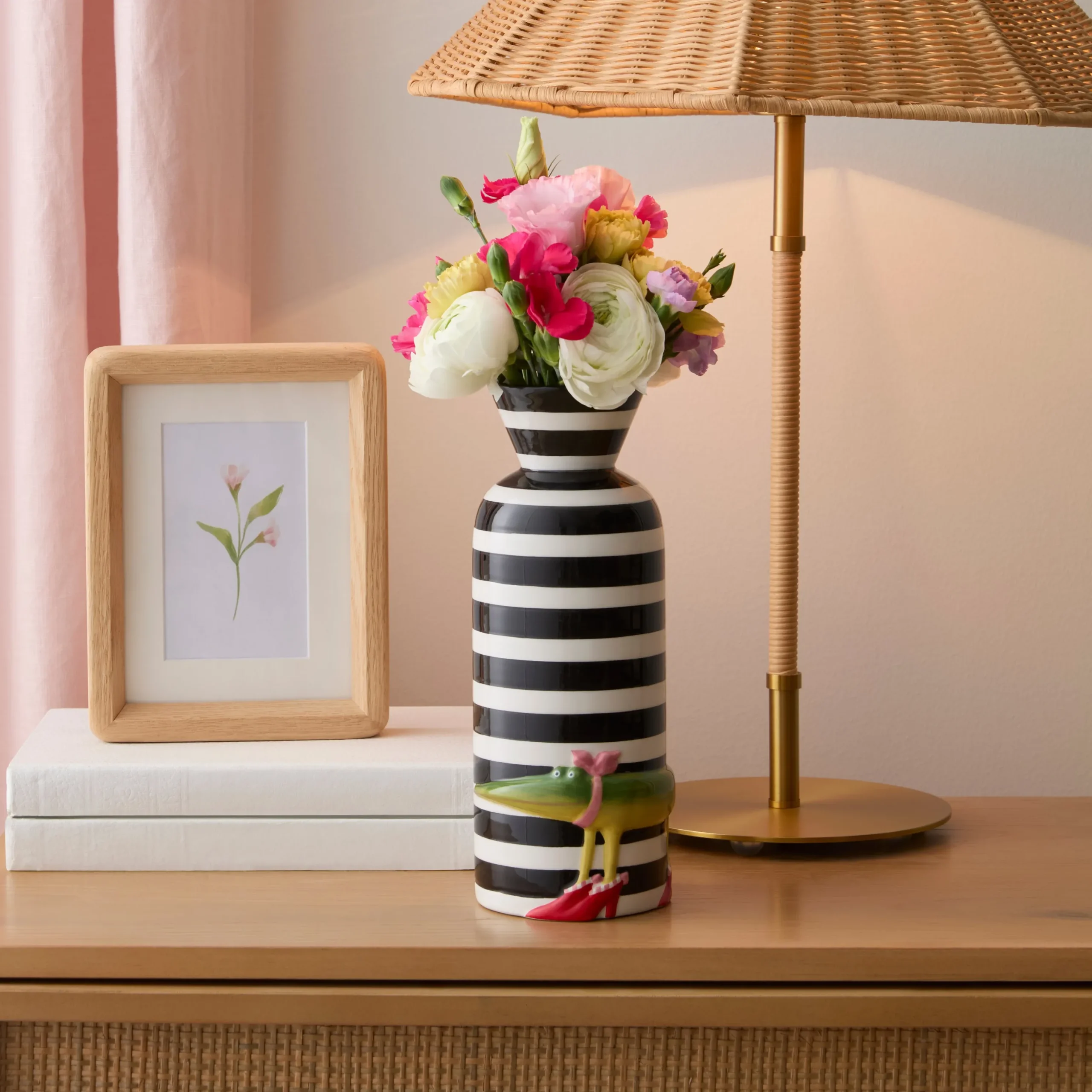 Patience Brewster Gloria Alligator Vase
