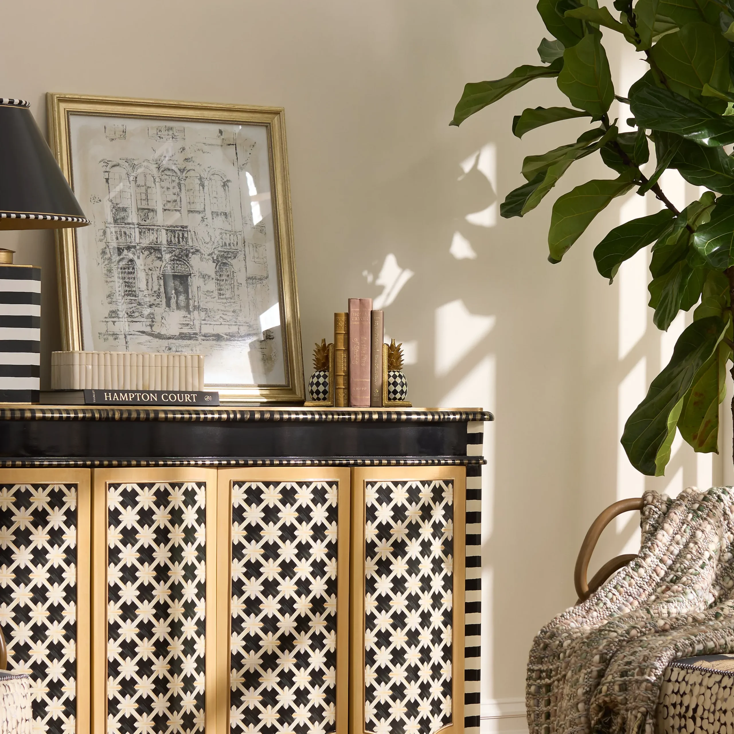 Pineapple Bookends