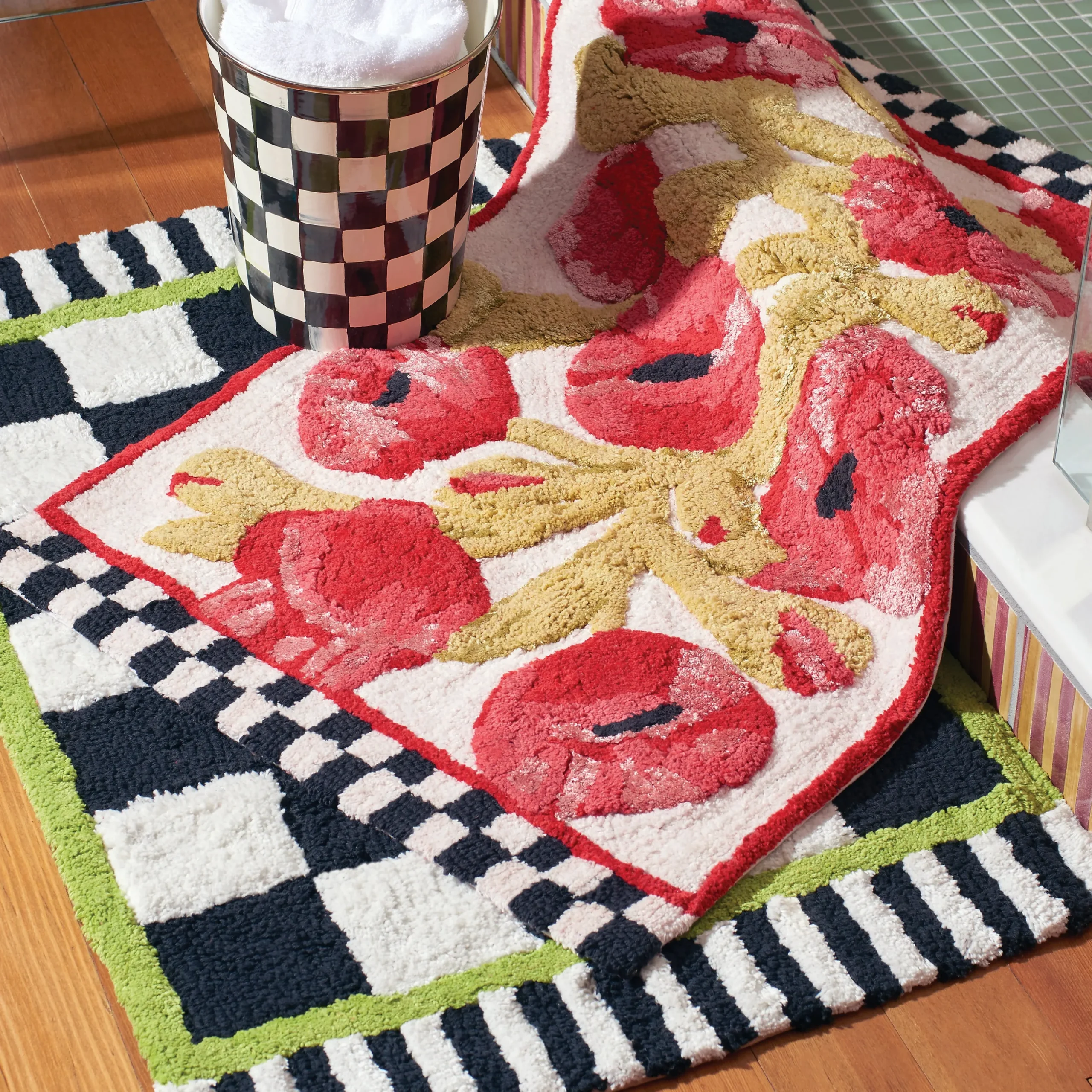 Poppy Bath Rug