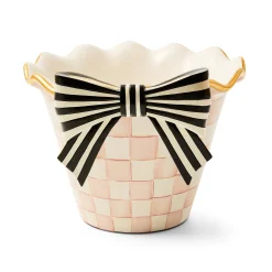Pretty as a Bow Pot Climber