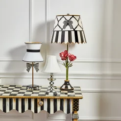 Pretty As A Bow Table Lamp
