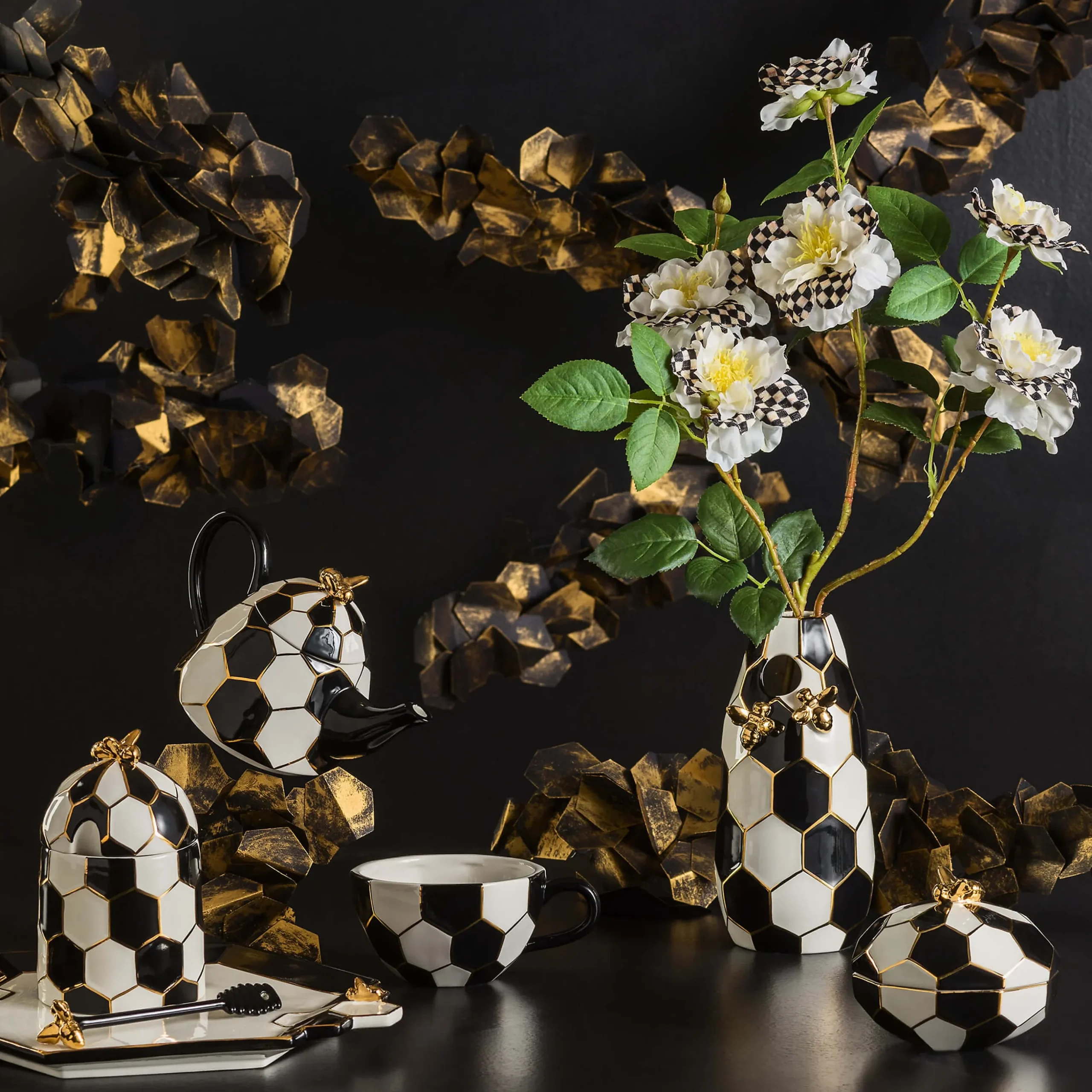 Queen Bee Honey Pot