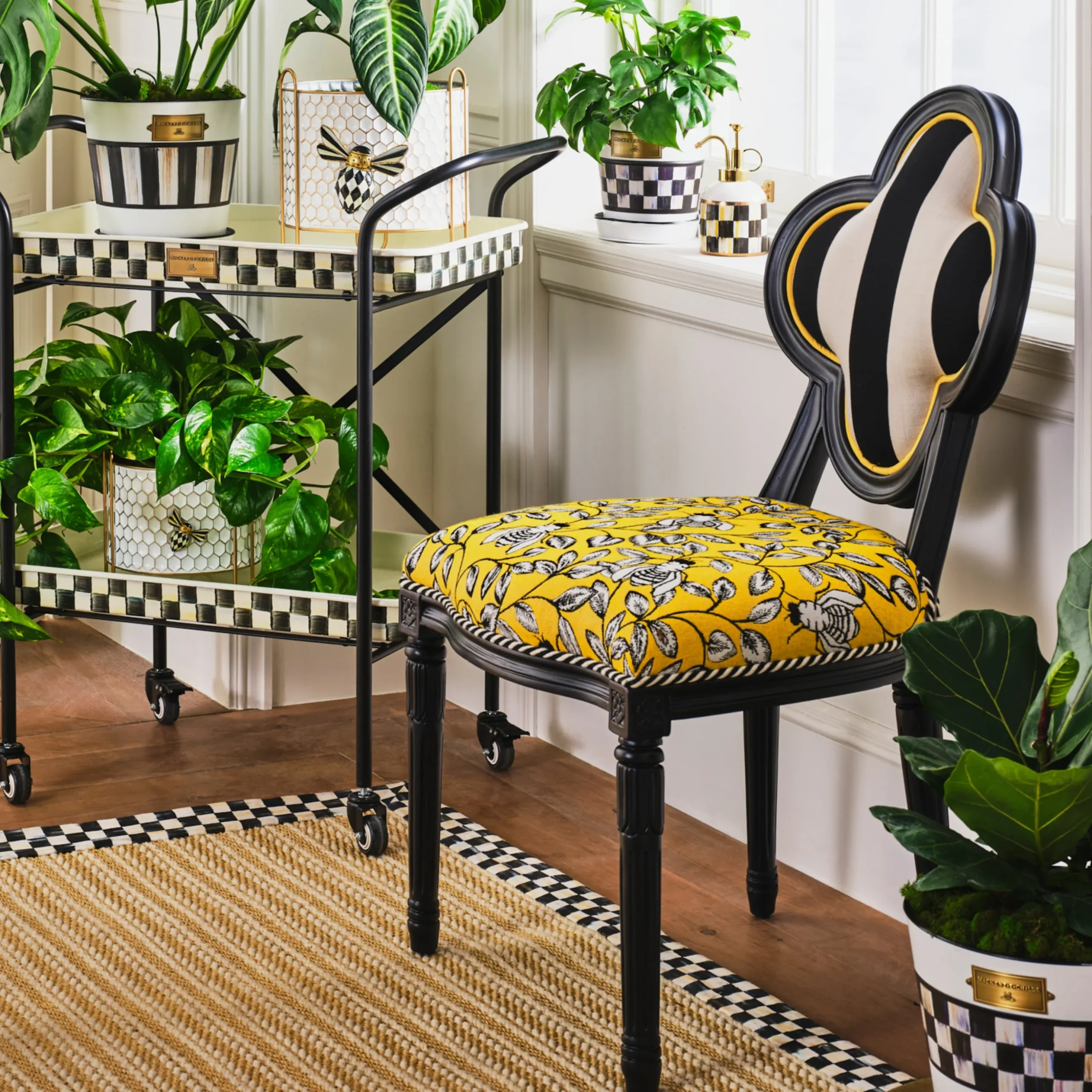 Queen Bee Outdoor Dining Chair