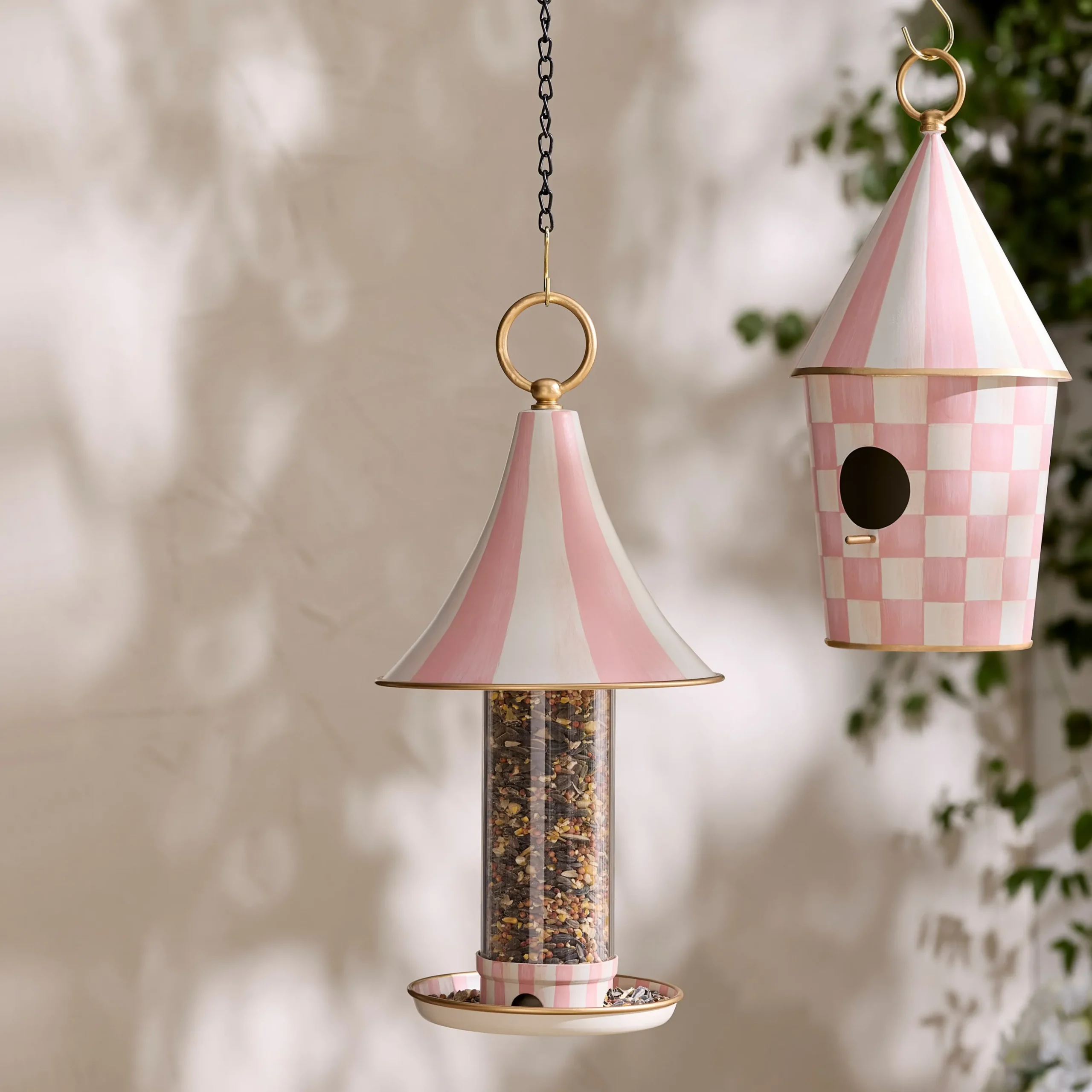 Rosy Bird Feeder