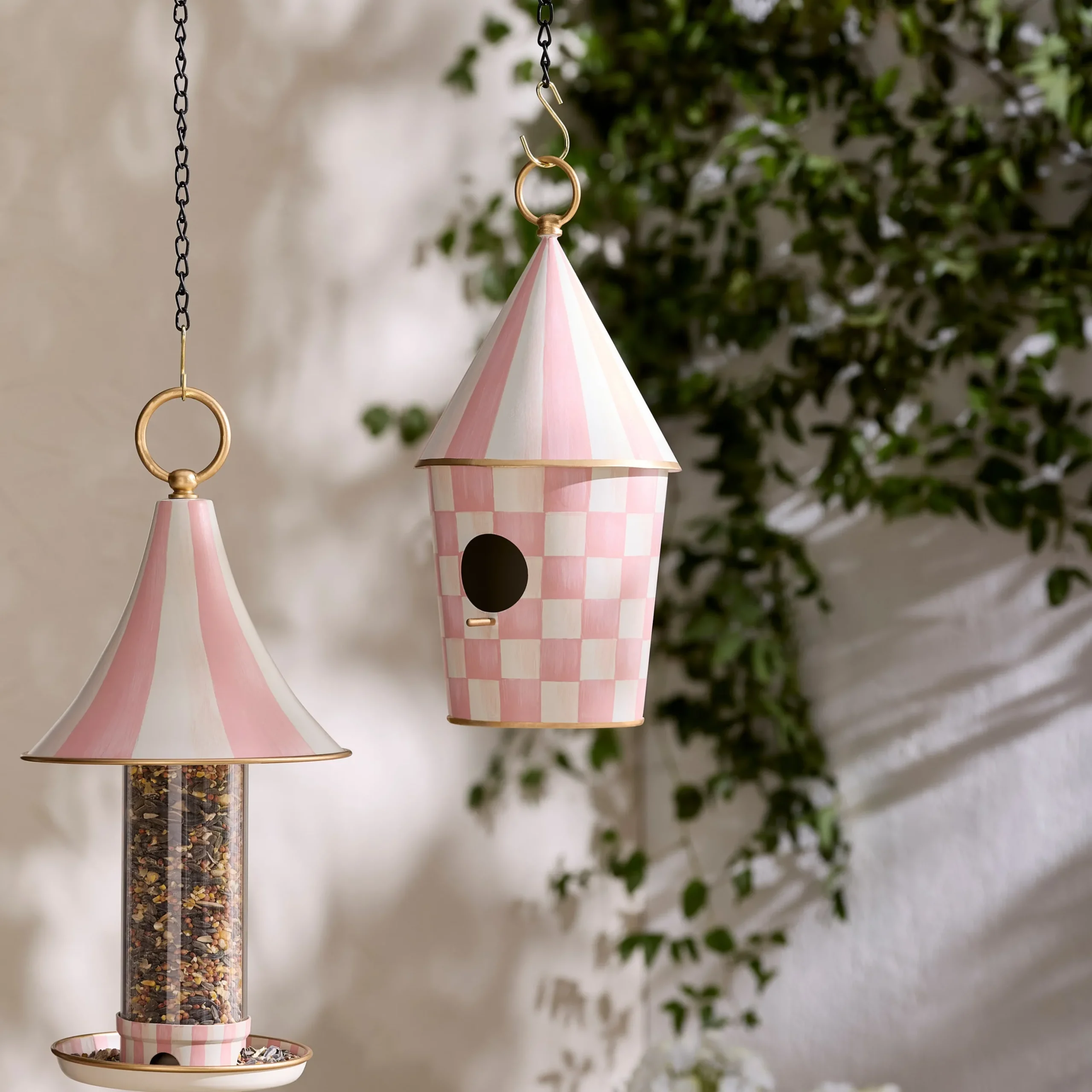 Rosy Birdhouse