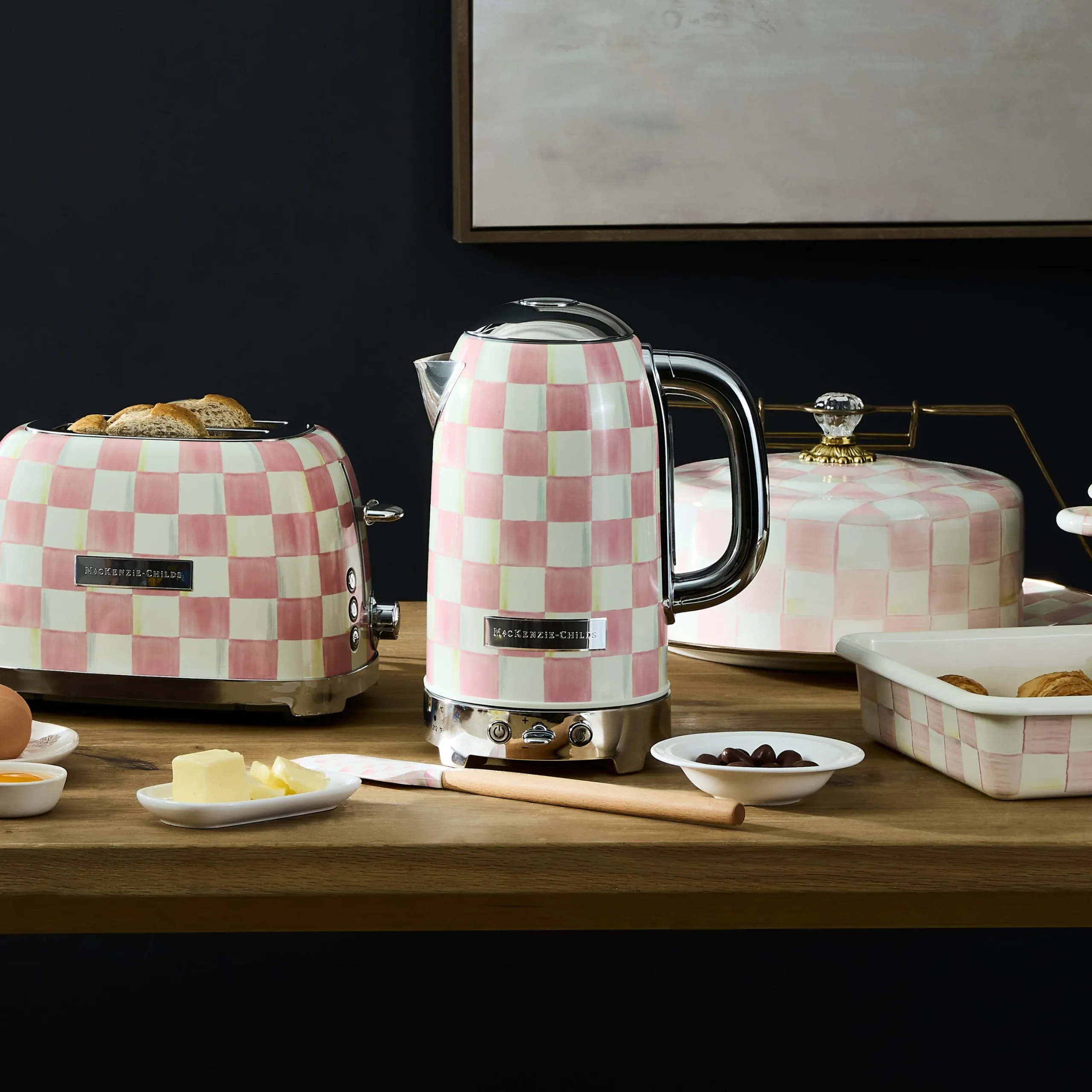 Rosy Check Electric Kettle