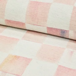 Rosy Checkered 6' Octagon Washable Rug