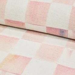 Rosy Checkered 8' x 10' Washable Rug
