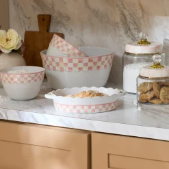 Rosy Check Everyday Medium Oval Baker