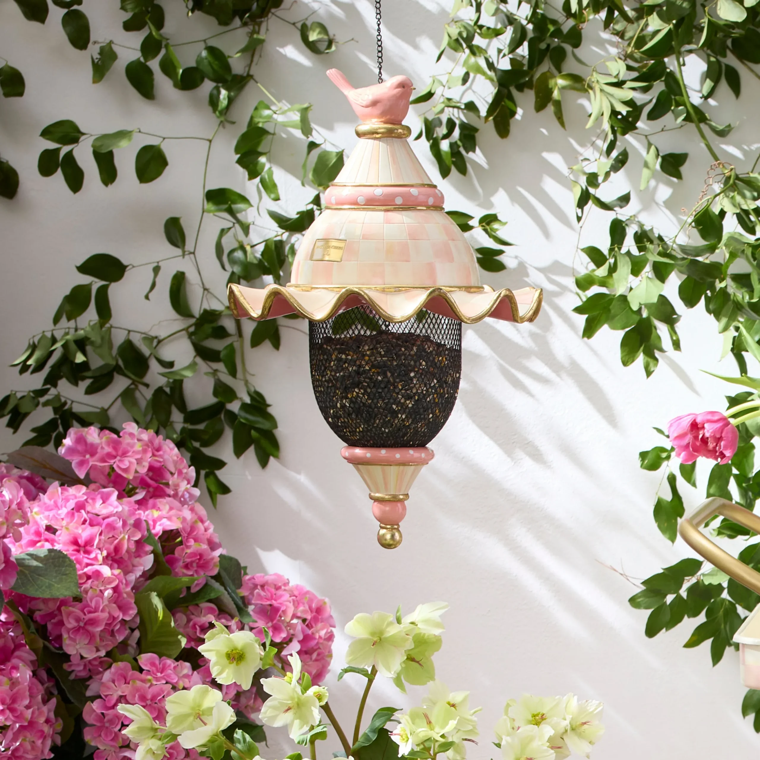 Rosy Check Pendant Bird Feeder