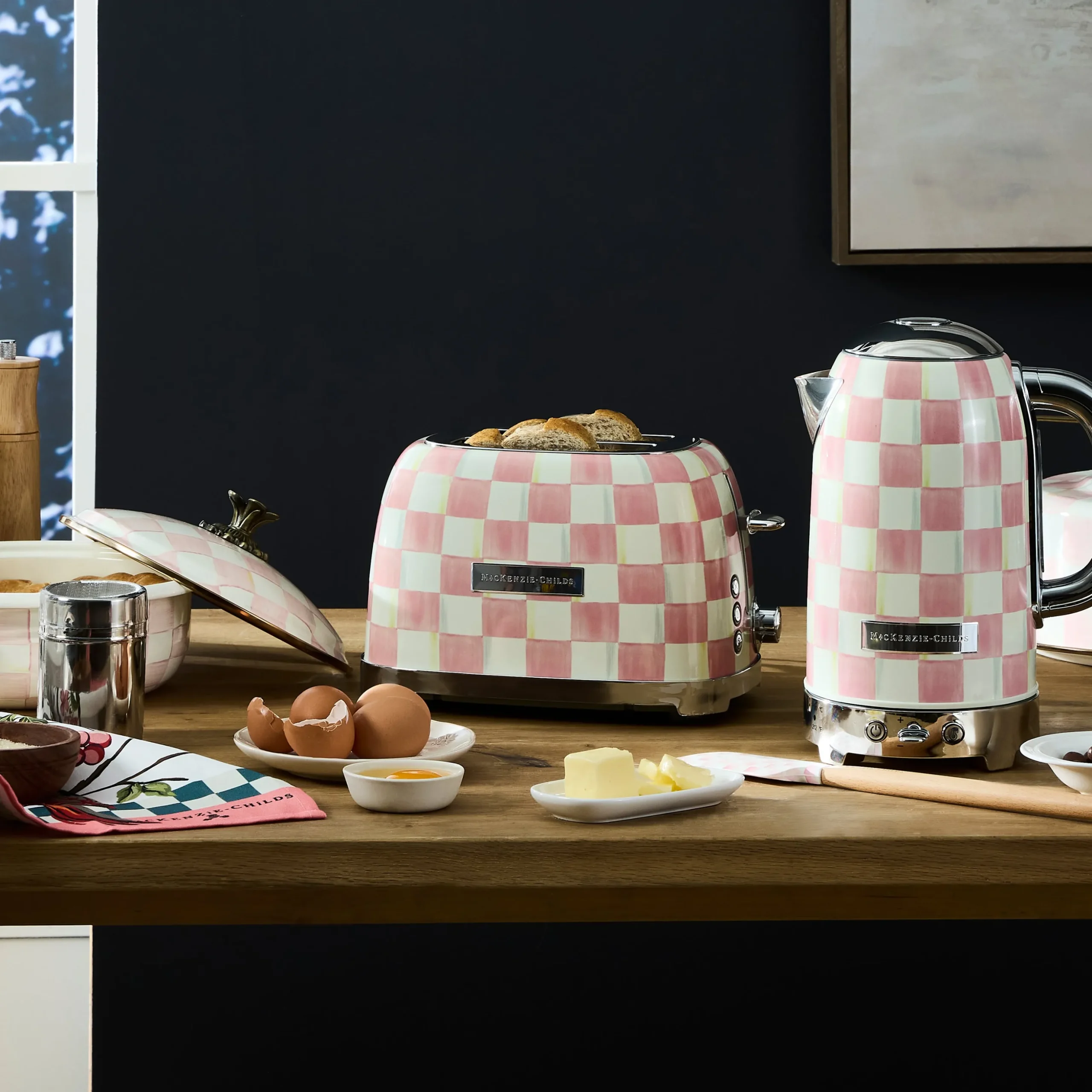 Rosy Check 2-Slice Toaster