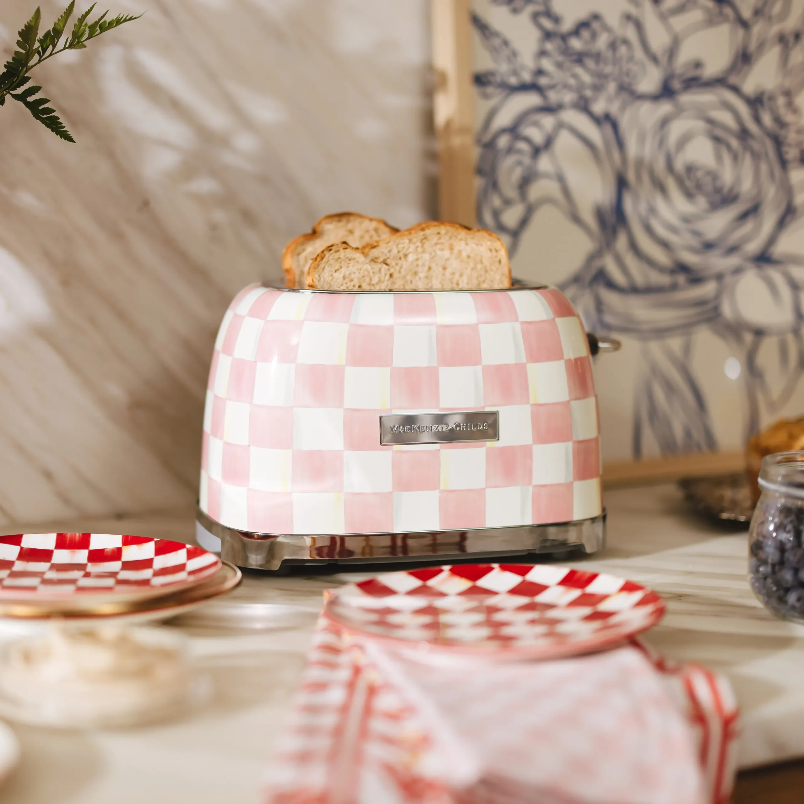 Rosy Check 2-Slice Toaster