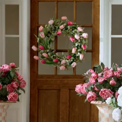 Rosy Check Tulip 28" Wreath