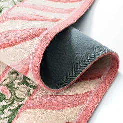 Rosy Check 5' x 8' Rug