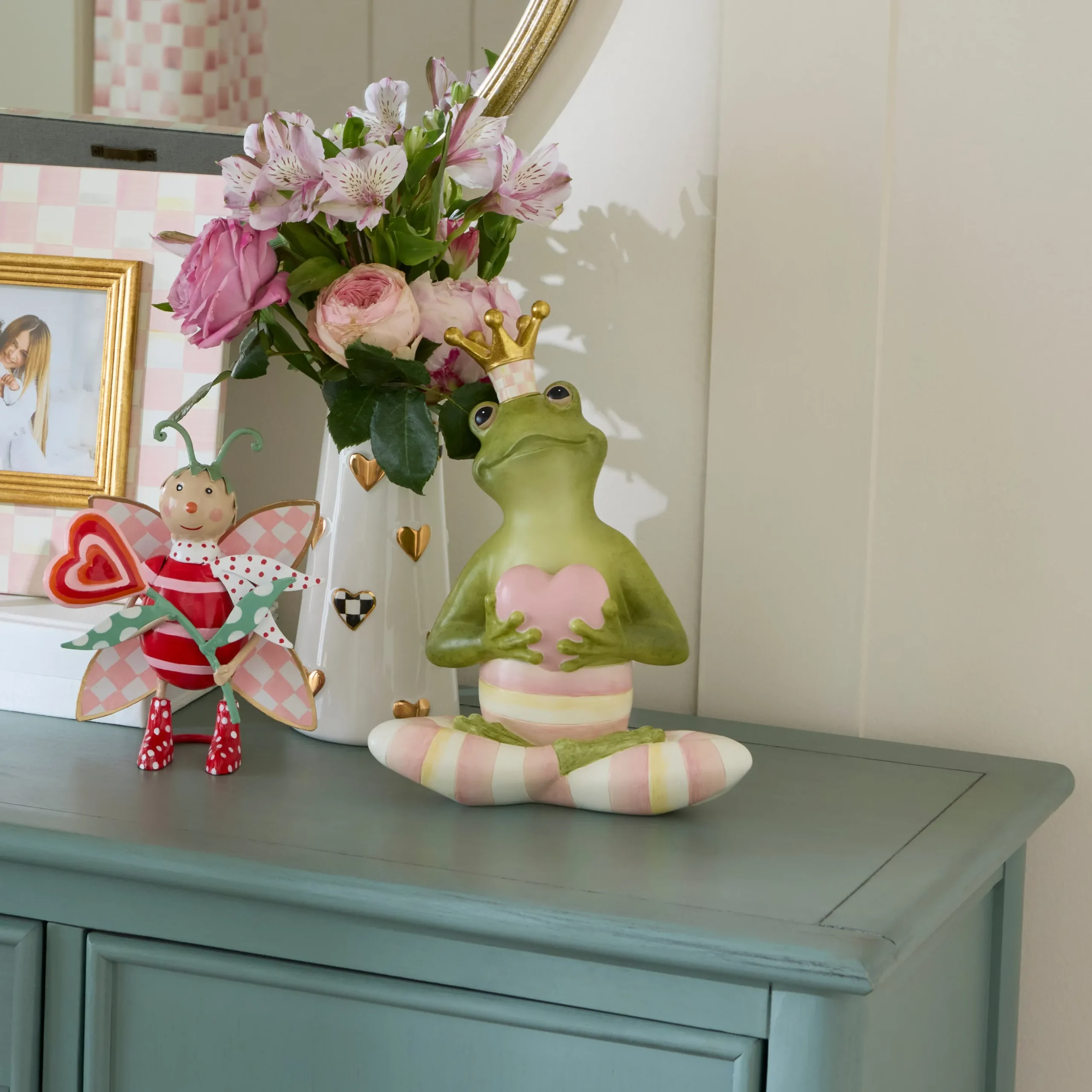 Rosy Fergal the Frog with Heart Decor