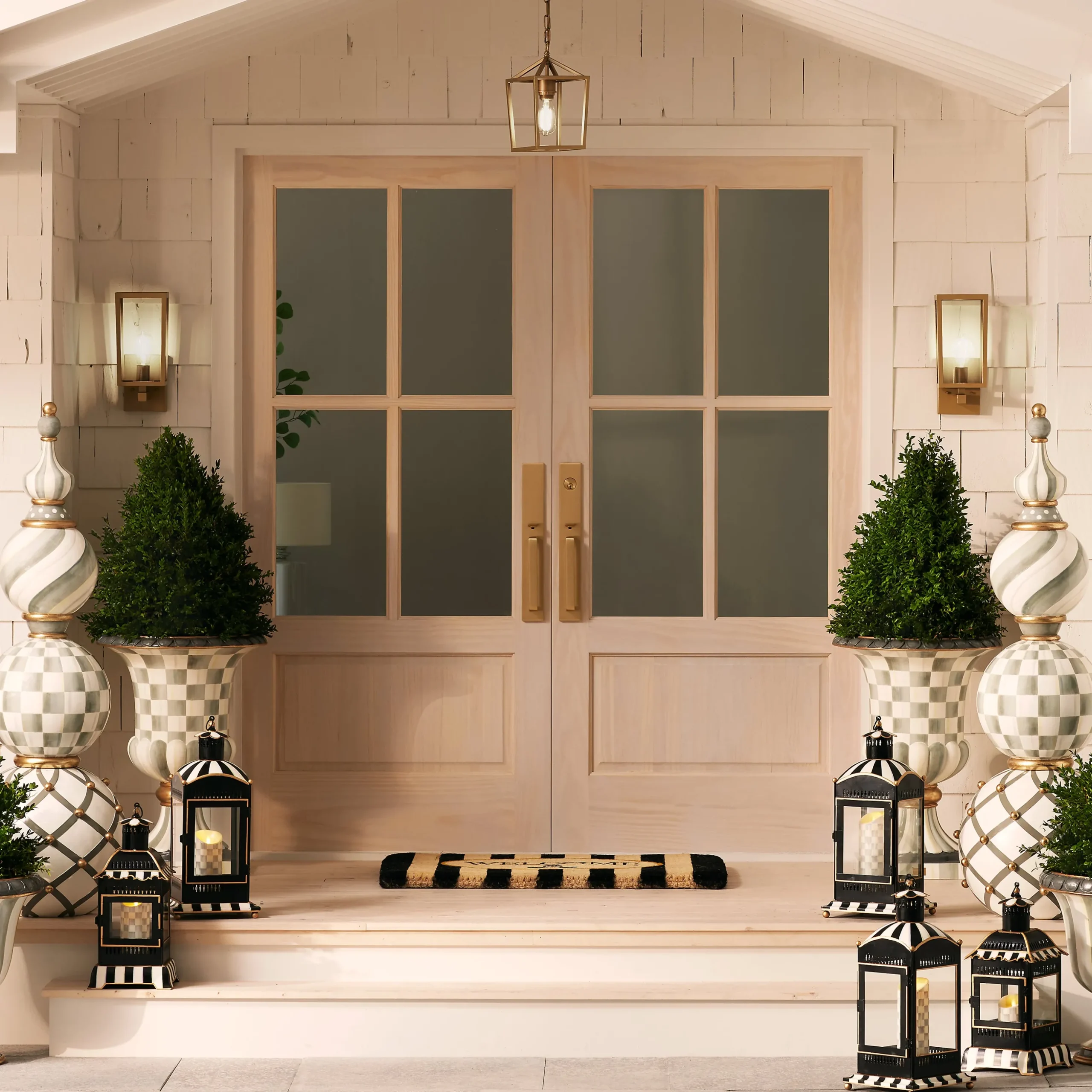 Sterling Check Trophy Topiary