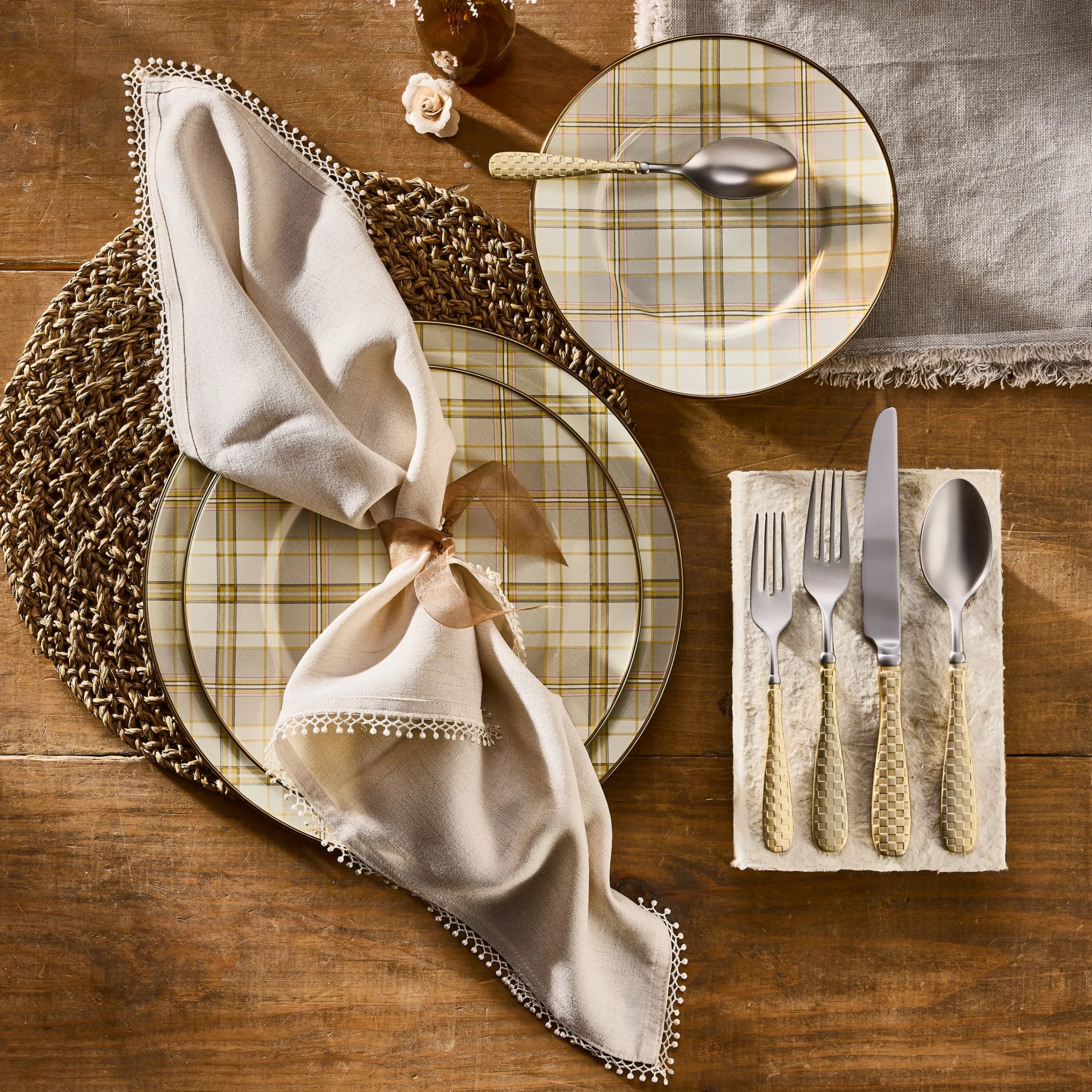 Tartan Latte Charger/Plate