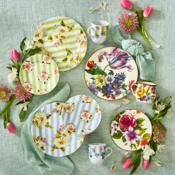 White Flower Market Mug