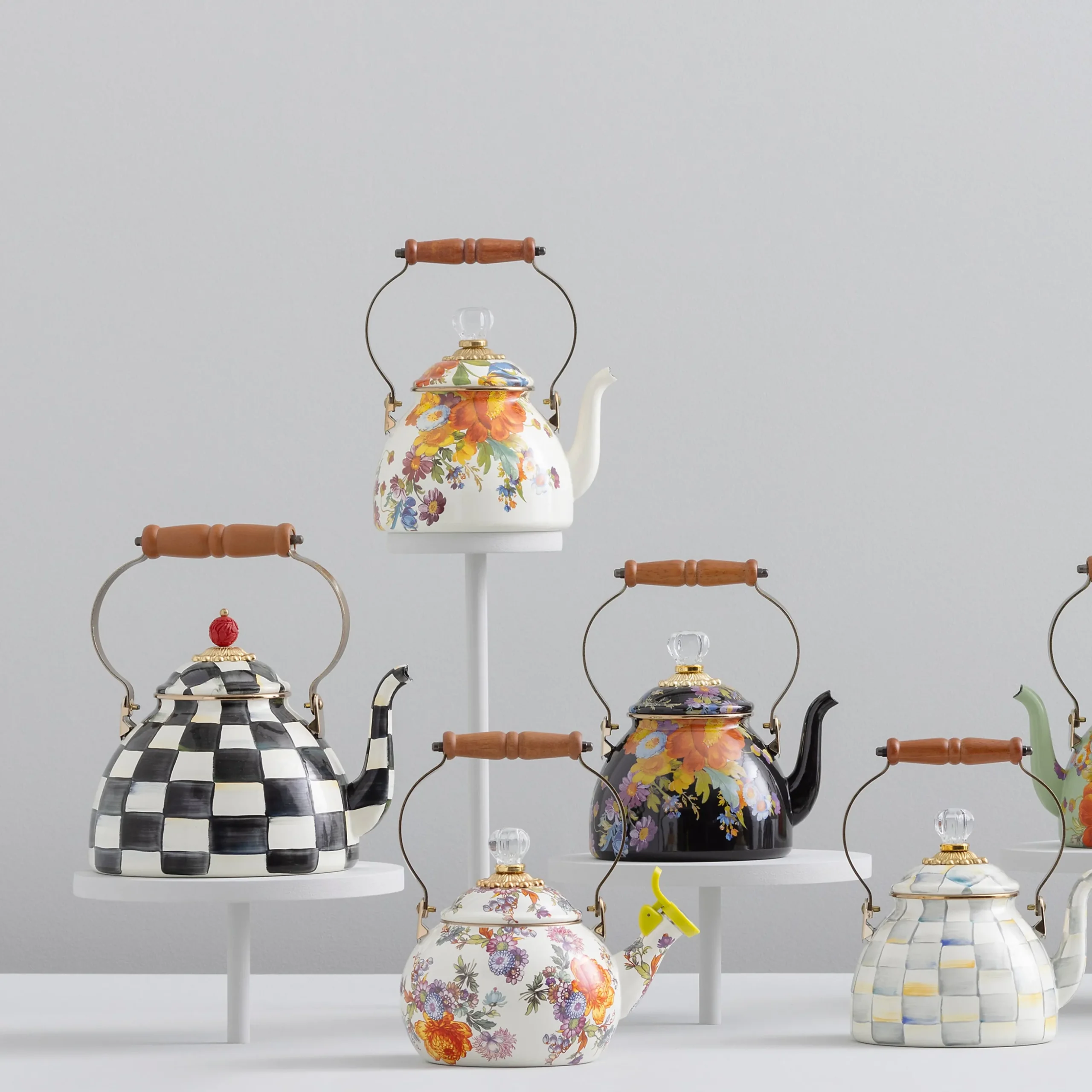 White Flower Market 2 Quart Tea Kettle