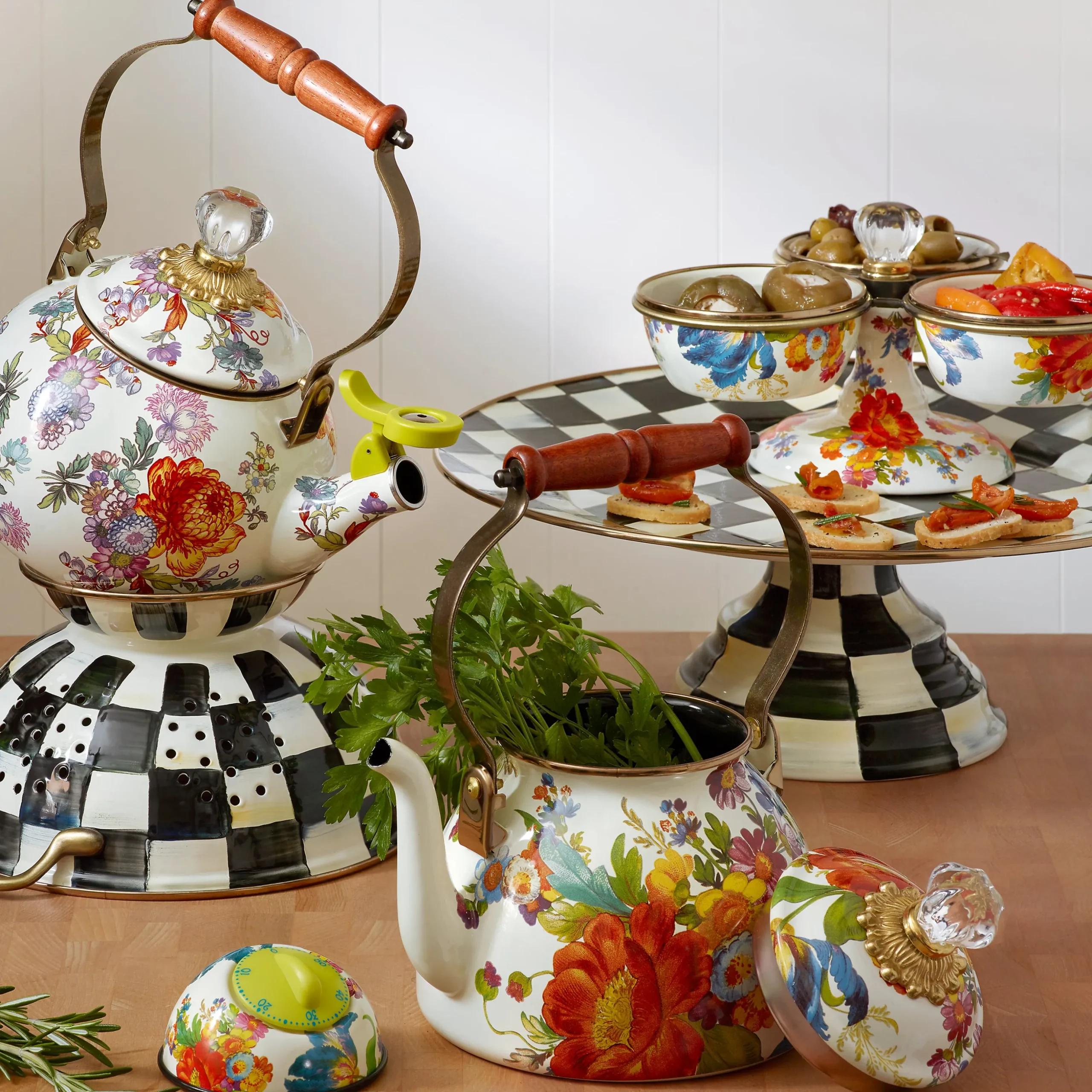 White Flower Market 2 Quart Tea Kettle