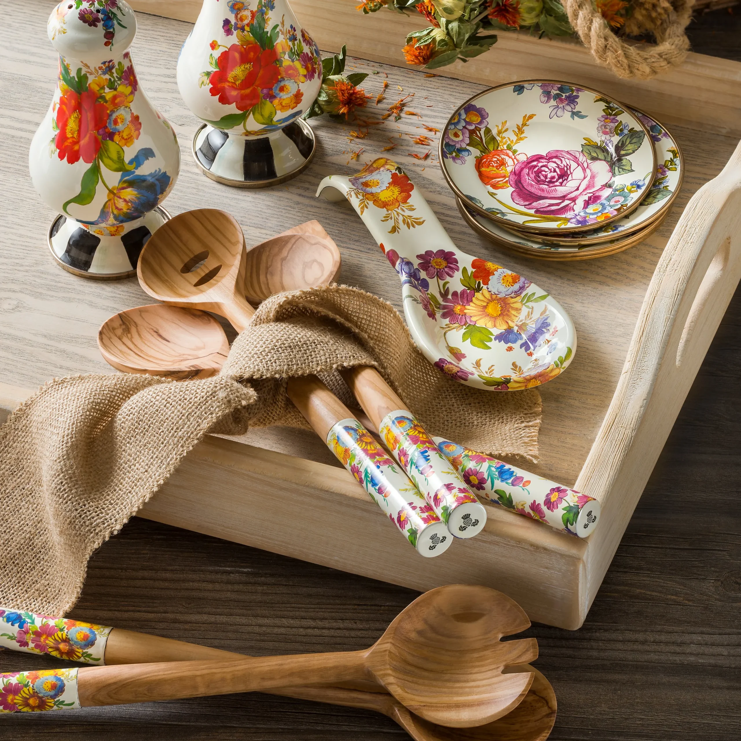 White Flower Market Spoon Rest