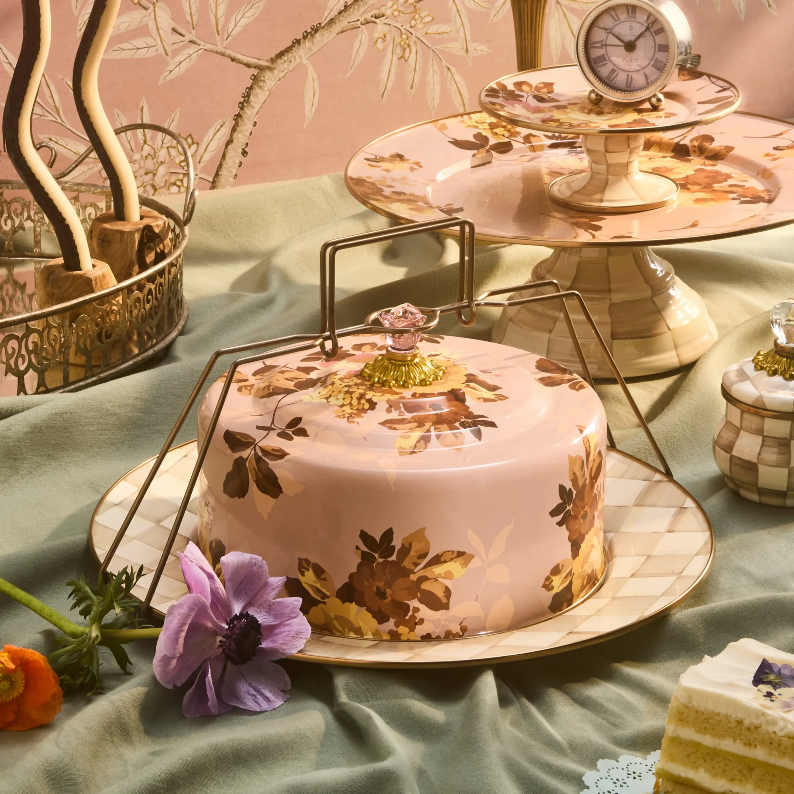 Wild Rose Mauve Cake Carrier