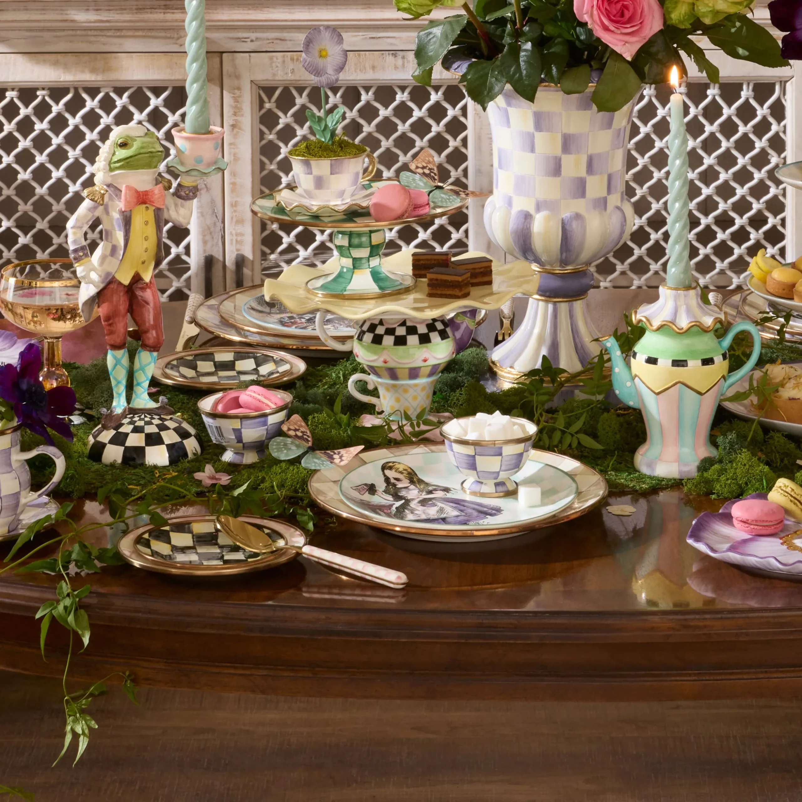Wonderland Cake Stand