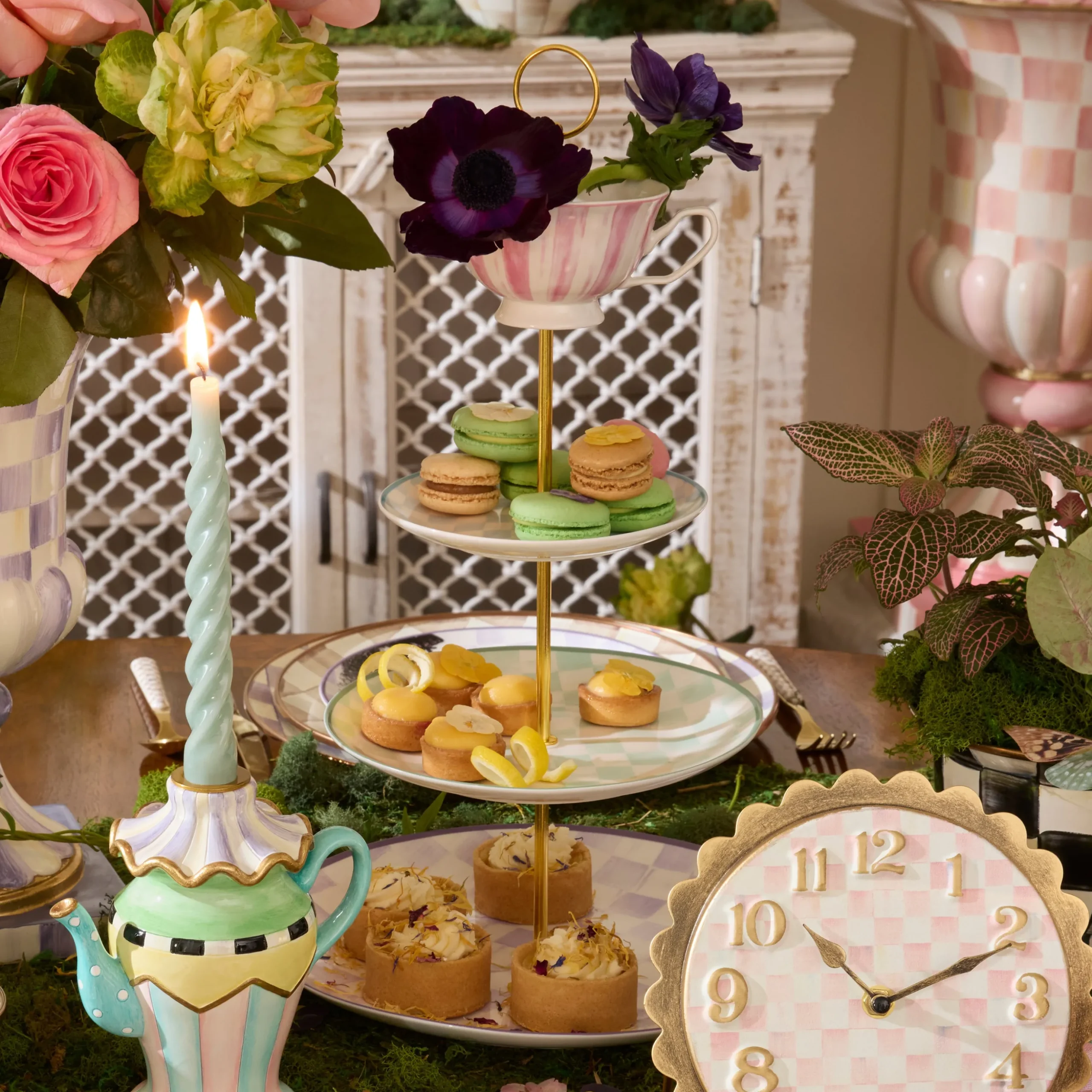 Wonderland Three Tier Sweet Stand